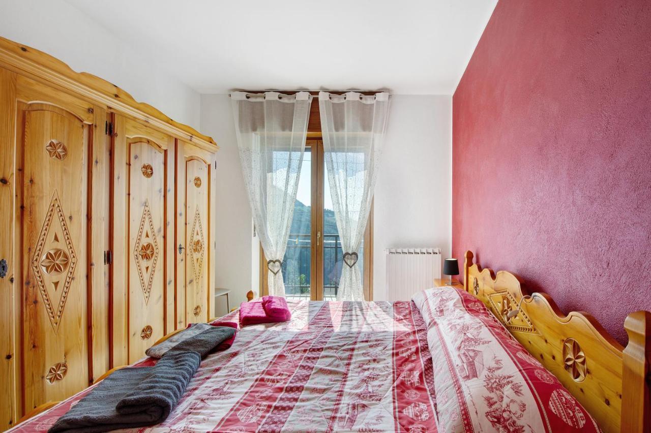 Appartement Il Piccolo Nido à Aoste Extérieur photo