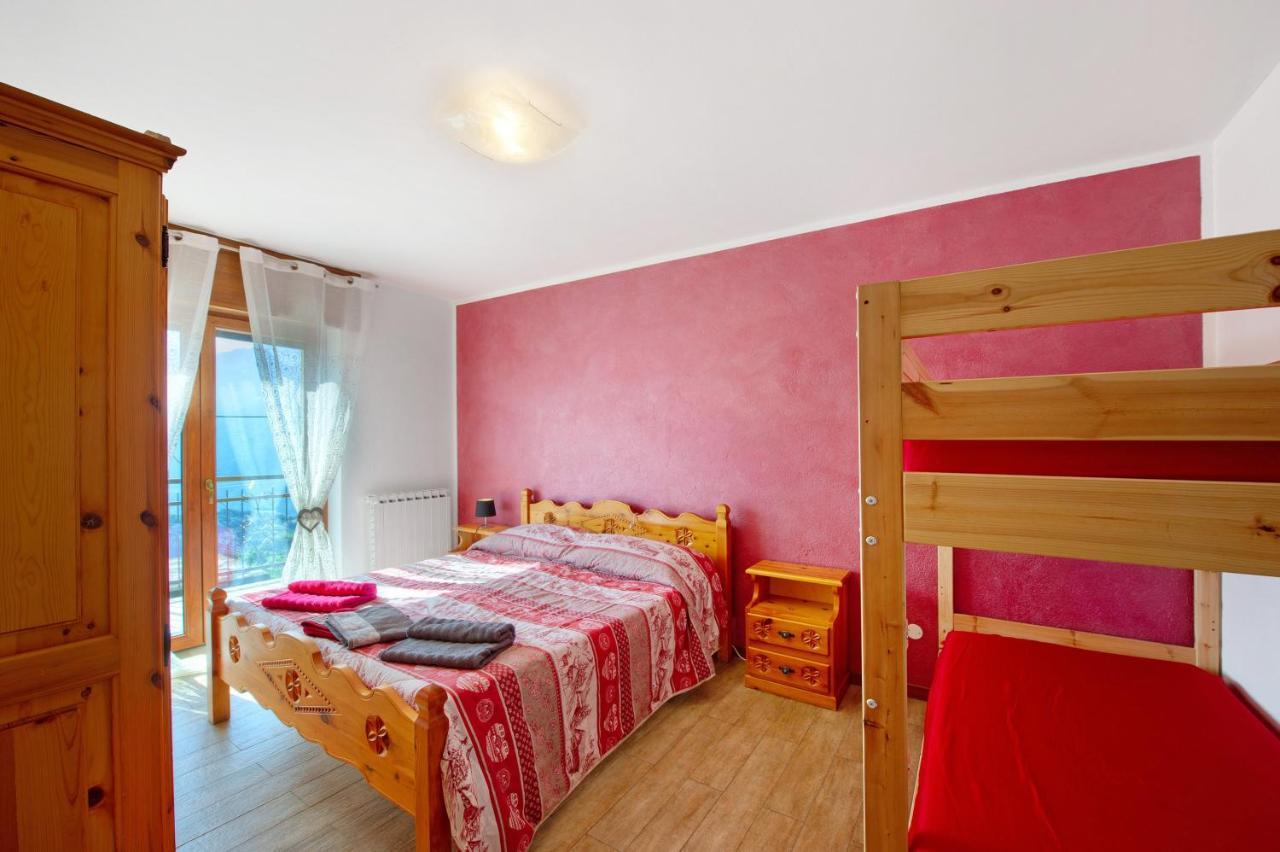 Appartement Il Piccolo Nido à Aoste Extérieur photo